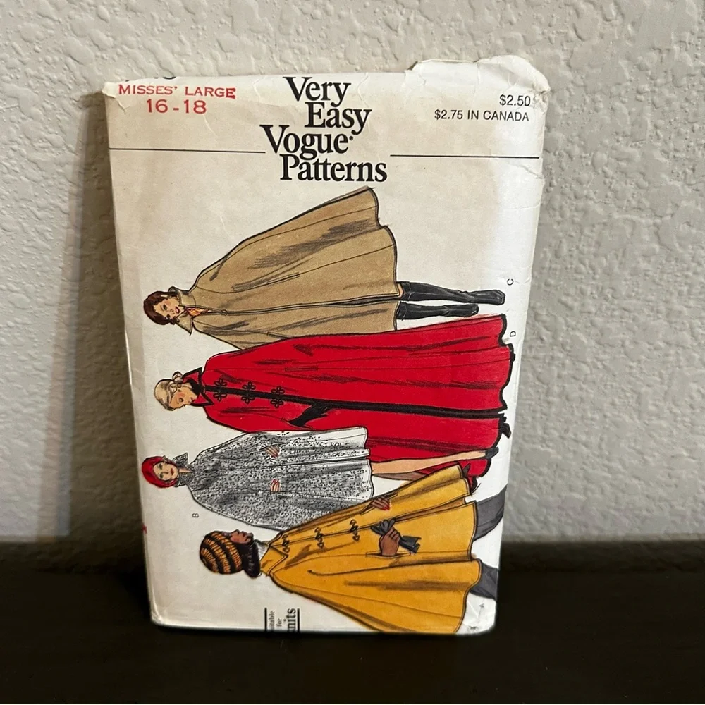 Vintage Sewing Pattern Vogue Patterns Poncho Cape Size 16-18 1960s 60s